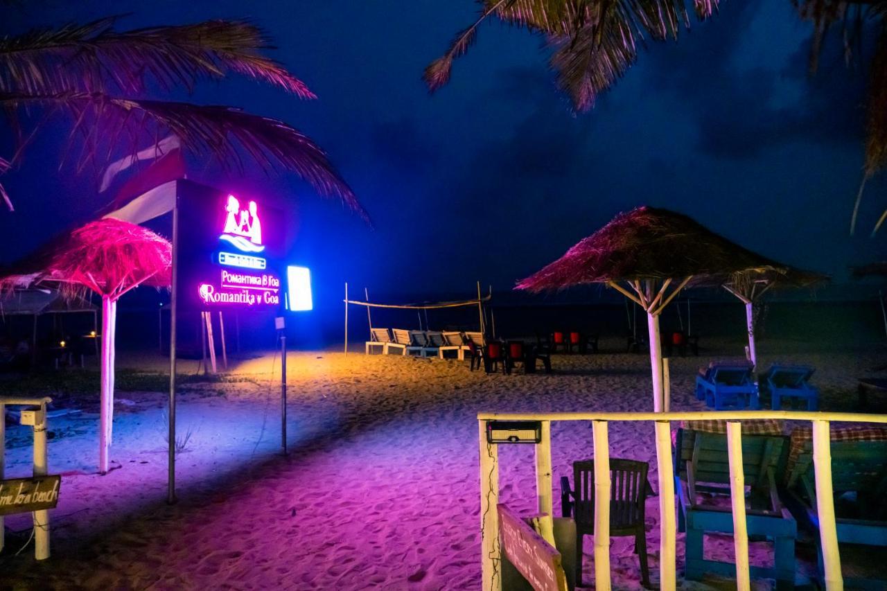 Village Susegat Beach Resort Morjim Dış mekan fotoğraf